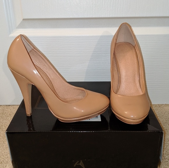 Colin Stuart Heels - Picture 1 of 5